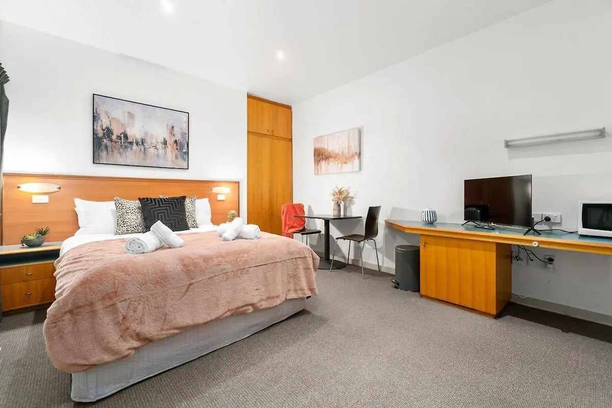 Urban Oasis Chic Cbd Suite With Wifi - Walkable 阿德莱德